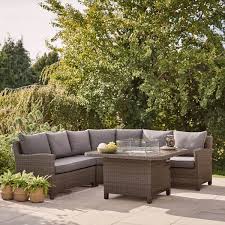Our range of premium rattan furniture with firepit feature, comes in a variety of styles and colour options, making a rattan outdoor set with a firepit table an ideal choice to create atmosphere and warmth in your outdoor space. Kettler Palma Grande Corner Sofa Set With Firepit Rattan Kpalgranset2 Garden Furniture World