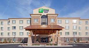 Each one welcomes a wide array of guests, from families and travellers to businessmen and women. Holiday Inn Express Suites Dia Stonebridge Companies