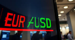 Euro Struggles To Hold Gains As Markets Reassess Fed And ECB Divergence