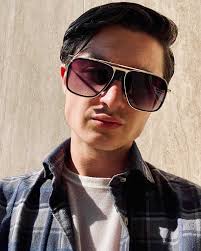 How to Wear V SHADES Signature Sunglass Styles with Confidence — V SHADES