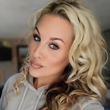 Kallohan McKoy Watts 🪿💛 08-14-2025 7lbs 13 oz Our strong and healthy,  beautiful little boy. Big brother is pretty smitten with his little brother  too.