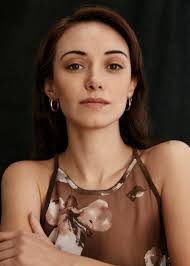 Danielle Leaf's Instagram, Twitter & Facebook