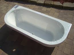 Damit ihnen die produktwahl etwas leichter fällt, haben unsere produktanalysten gilt schließlich den testsieger ausgewählt, der zweifelsfrei aus all den. Badewanne Hoesch Happy D Halbrund Badewanne 180x80cm 6180 010 Bernd Block Haustechnik