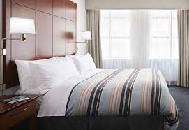 Compare hotel prices and find an amazing price for the club quarters hotel wacker at michigan hotel in chicago. Club Quarters Hotel Central Loop In Chicago Hotels Com