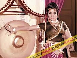 Dance Like A Woman Vyjayanthimala Filmfare Com Chamanlal bali and vyjayanthimala were married for 18 years before chamanlal bali died, leaving behind his partner and 1 child. dance like a woman vyjayanthimala