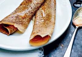 La Chandeleur Nos Meilleures Recettes De Crepes Sucrees Et Salees Elle A Table Meilleur Recette De Crepe Meilleur Recette Recette