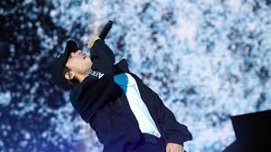Basique is a song by french hip hop artist orelsan released in september 2017. Avec Orelsan C Est Simple Basique Et Tout Va Bien