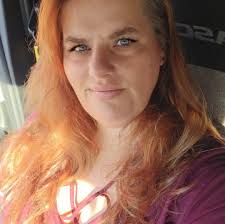 Ok yall don't judge me but how do I open my windows by the bunk I can't get  mine open I pushed the latches inward and lifted but nothing Help pics and