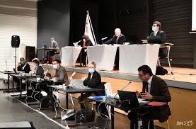 Le conseil fédéral devrait soumettre . au parlement le message concernant la révision de la loi le 31 mars au conseil fédéral de l'assemblée fédérale . de la fédération de la russie a eu lieu la. Une Reaction Forte Sur Les Annonces Du Conseil Federal Liees Au Coronavirus Rfj Votre Radio Regionale