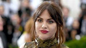 Frances bean cobain (born august 18, 1992) is an american visual artist and model, and the only child of nirvana frontman kurt cobain and hole frontwoman courtney love. Frances Bean Cobain Chi E La Figlia Di Kurt Cobain