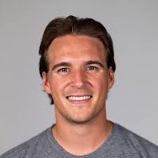 Mick Davis (@RealMickDavis)