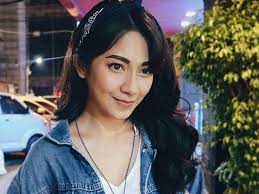 Instagram dinda kirana mp3 & mp4. Main Skateboard Kepala Dinda Kirana Benjol Showbiz Liputan6 Com