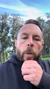 Chat this is AI…. #paralyzed #funny #dadjoke