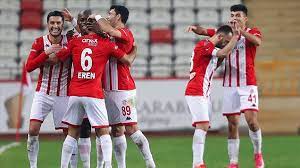 Spor toto süper lig'in 37. Antalyaspor Sahasinda Fatih Karagumruk U 3 1 Yendi
