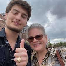 Here's some more pictures because I love these guys so much and I miss camp  🥲🤠