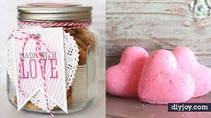 Valentines present for a creative girlfriend: 34 Diy Valentine S Gift Ideas For Her