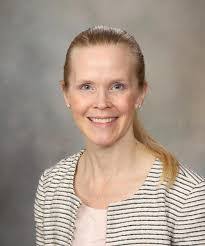 Kari Mayo's Instagram, Twitter & Facebook