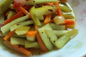 Timun lobak merah (carrot) cili merah & hijau bawang besar cuka gula dan garam air kapur cara. Acar Timun Masak Yang Rangup Azie Kitchen