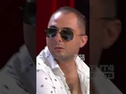 Танец Демиса Карибидиса😳#ComedyClub #КамедиКлаб #батрутдинов  #демискарибидис #тнт4 #харламов #кравец (6pNrahH8uI)