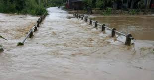 Merupakan ibu kota kecamatan kayen sekaligus bekas ibu kota kawedanan kayen sebelum tingkatan administrasi kawedanan dihapus. Banjir Bandang Kembali Terjang Wilayah Kayen Pati