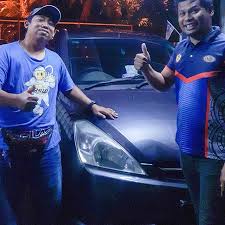 Aku gunakan 3 gred kertas pasir berbeza. Kilatkanlampukereta Instagram Posts Photos And Videos Picuki Com