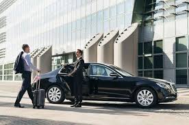 Why Hire A Chauffeur Driver In Melbourne For You Transportation Needs In 2020 Chauffeur Service Melbourne Airport Chauffeur