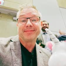 Lizbeth Patterson's Instagram, Twitter & Facebook