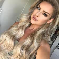 Latte Blonde is back 🔥🔥 I'm wearing @foxylocks 22" Superior Clip ins 🦊  #foxylocks