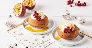 Baba Au Rhum Et Coulis De Fruits De La Passion Recette Recette Entremet Coulis De Fruits Baba Au Rhum