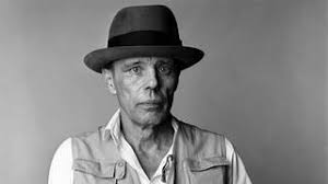 Joseph beuys' badewanne, eigentlich „unbetitelt  , 100 × 100 × 45 cm, ist ein kunstobjekt von ein ähnliches schicksal widerfuhr 1986 beuys' fettecke in seinem ehemaligen atelier raum 3 in der. 03 11 1973 Zwei Genossinnen Des Spd Ortsvereins Leverkusen Alkenrath Zerstoren Irrtumlich Joseph Beuys Badewanne Swr2