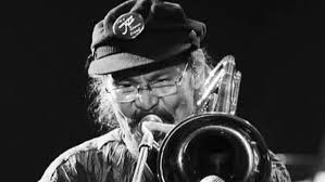 Basen purbayan kotagede yogyakarta 55172. Profil Benny Likumahuwa Legenda Jazz Yang Dirikan Sekolah Musik Farabi Kumparan Com