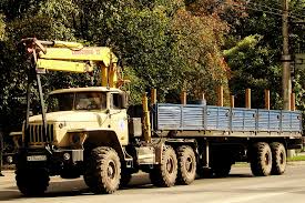„heute mal 2 modelle aus dem 1/16 bereich, sehr schöne modelle. Ural 4420 Wikipedia
