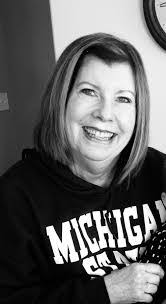 Kay Niles's Instagram, Twitter & Facebook