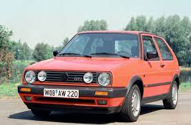Its wheelbase grew slightly (+ 75 mm ), as did exterior dimensions (length + 180 mm, width + 5. Volkswagen Golf Ii Der Unverwustliche