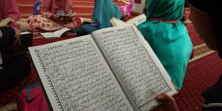 Keutamaan surah as sajadah ii kh muhammad bakhiet am. Keutamaan Surah Al Waqiah Ar Rahman As Sajdah Dan Al Mulk Halaman 1 Kompasiana Com