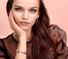 Revista B&B C17 Mx by Oriflame Latinoamérica