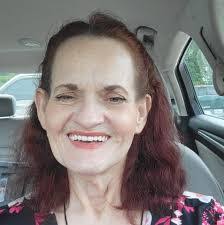 Debbie Farrell's Instagram, Twitter & Facebook