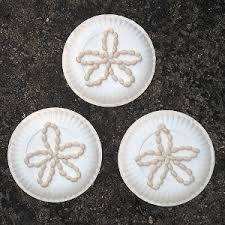 Sanddollar picture, split sanddollar with the doves flying out, set on burlap background in a repurposed black frame, beach house decor. Beachy Plate Sand Dollars Allfreekidscrafts Com