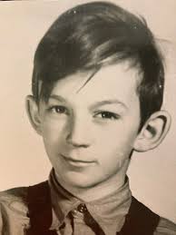 My father, Roland Young, grew up in Bourbon, Bourbon High School class of  1947. Dad always thought Bourbon was "Heaven". Dad passed away last  Wednesday, December 22, 2021. My grandparents were Chester