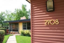 These are a few of the many ways you can give the front porch of your home an unforgettable makeover. Flatgrassblog Com Mid Century Modern House Modern Landscaping Modern Porch