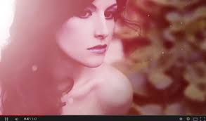 La cantante italiana Laura MacrÁ¬ (voz clásica de MaYaN y pareja de Mark  Jansen, Epica) nos presenta su nuevo single Ancora una Volta