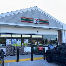 TOP 10 BEST 711 Store in Long Island, NY - Updated 2025 - Yelp