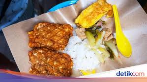 Makanan tersebut harus mengandung karbohidrat, protein, vitamin, lemak, mineral, dan serat dalam jumlah yang seimbang sesuai kebutuhan tubuh manusia. Ini 5 Makanan Sumber Protein Yang Enak Dan Murah