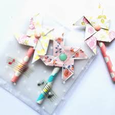 The Pretty Pepper By Priyanka On Instagram Pin Wheel Embellishments I Used Some Origami Paper N Cute Straws Paper Craft Projects Origami Paper Paper Crafts