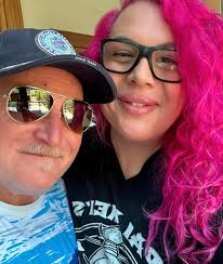 INCOMING MICHAEL MORSE HUG.🤗⚾️🧡IG@renelsfvoyce #sfgiants #morsecode38