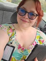 Kayla Arneson's Instagram, Twitter & Facebook