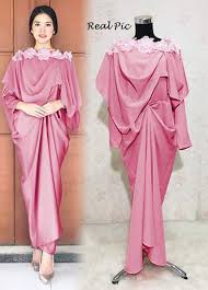 Walaupun anda bertubuh gemuk dan pendek, jangan kira anda tidak bisa menggunakan dress seperti yang ada pada gambar di atas. Contoh Koleksi Model Baju Kaftan Terbaru Konveksi Baju Bahan Goodie Bag Banner Murah Berkualitas