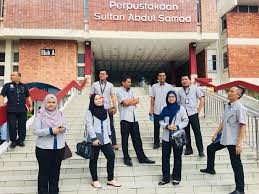 Students are automatically members of the sultan abdul samad library and its branch libraries after you registered as students of university putra malaysia (upm). Visit To The Sultan Abdul Samad Library Centre Of Entrepreneurial Development And Graduate Marketability