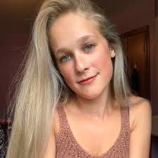 Clarissa Ott's Instagram, Twitter & Facebook