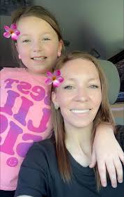 A Bow, some glitter and clips today ￼🥰